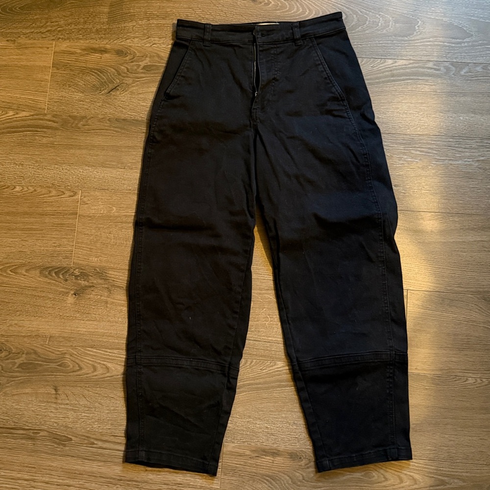 Everlane Utility Barrel Pant 2R in Black